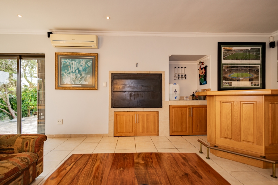 4 Bedroom Property for Sale in Kenridge Heights Western Cape